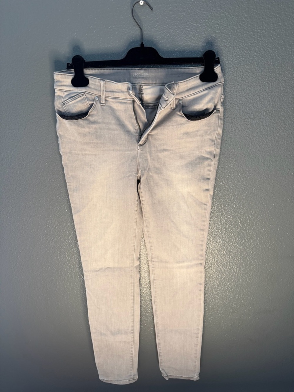 CHICOS Light Gray Women’s Skinny Jeans Jeggings
